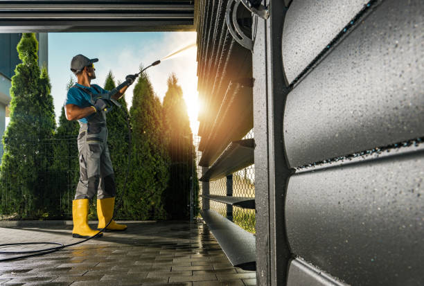 Best Animal Enclosure Cleaning  in Gloversville, NY